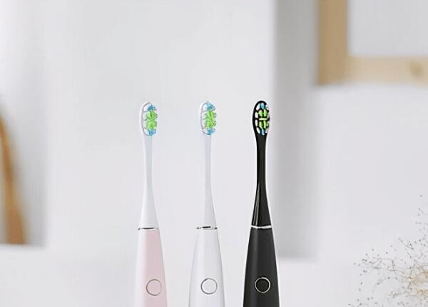 使用電動(dòng)牙刷應(yīng)該注意什么？科學(xué)使用電動(dòng)牙刷，牢記這4要點(diǎn)