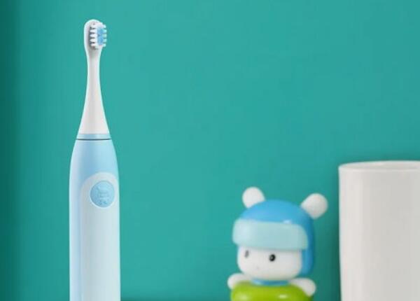 牙刷使用介紹：兒童電動(dòng)牙刷第一次使用如何操作？